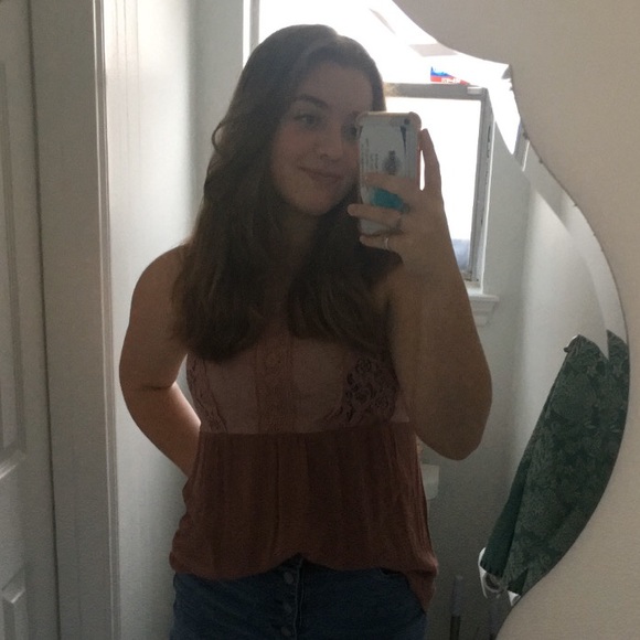 Meet your Posher, Ava - Picture 1 of 1